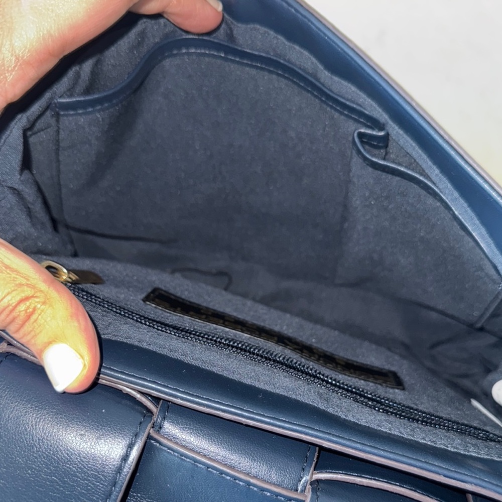 Sondra Roberts Squared Blue Shoulder Bag - Picture 10 of 11